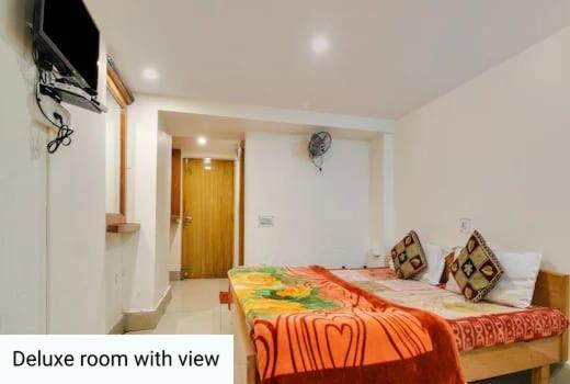 Odyssey Stays Pooja Homestay موسوري المظهر الخارجي الصورة
